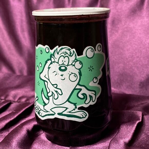 VTG SEALED Welch's LOONEY TUNES  #5 TAZ Strawberry Jam Glass Jar 1994 Acme Soap - Picture 2 of 11